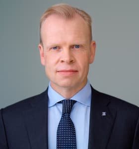 Svein Tore Holsether profile